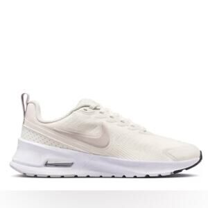 Nike Sneakers - Women’s 9.5